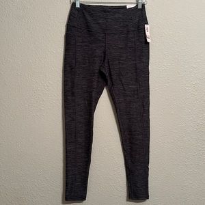 NWT - VS Essential Leggings - Sz 10